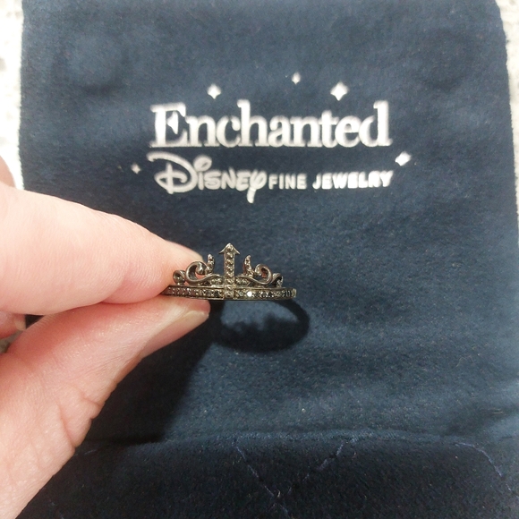 Enchanted Disney Ursula Necklace And Ring - Picture 2 of 3